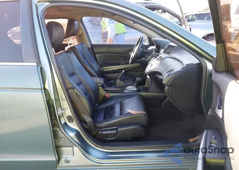 2008 Honda Accord 2.4 Ex-L z USA, uszkodzony, nr VIN JHMCP26848C028524